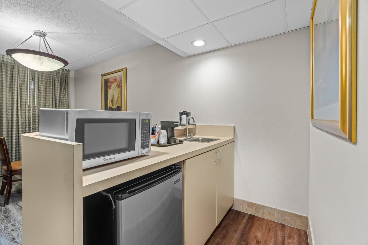 Quality Inn & Suites Mall Of America - Msp Airport Μπλούμινγκτον Εξωτερικό φωτογραφία