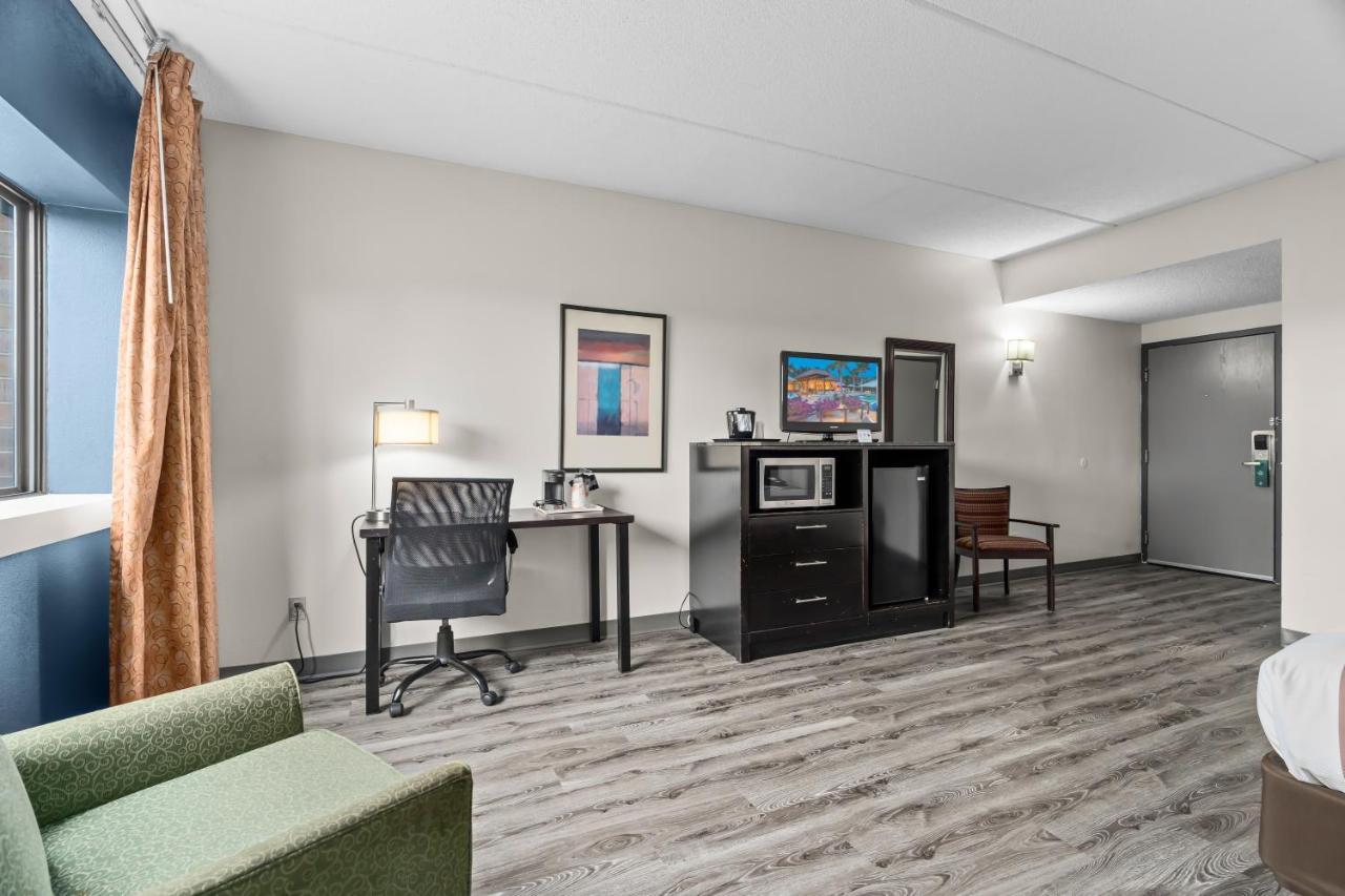 Quality Inn & Suites Mall Of America - Msp Airport Μπλούμινγκτον Εξωτερικό φωτογραφία