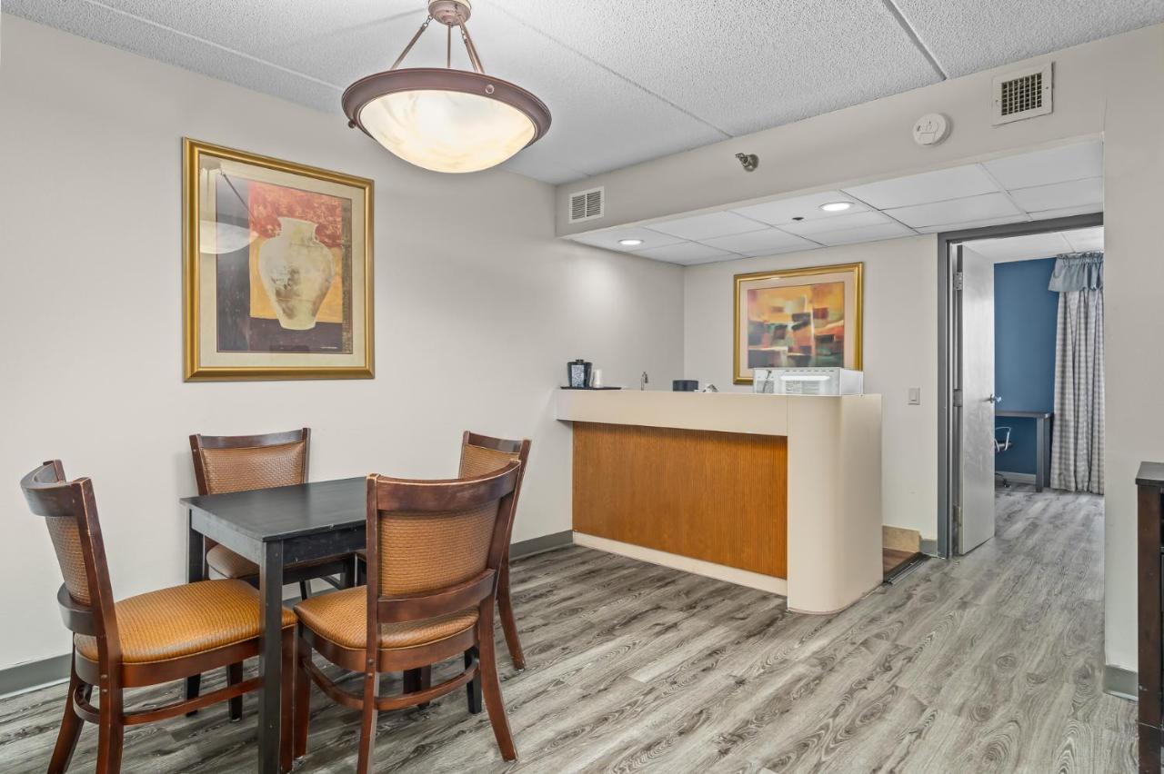 Quality Inn & Suites Mall Of America - Msp Airport Μπλούμινγκτον Εξωτερικό φωτογραφία