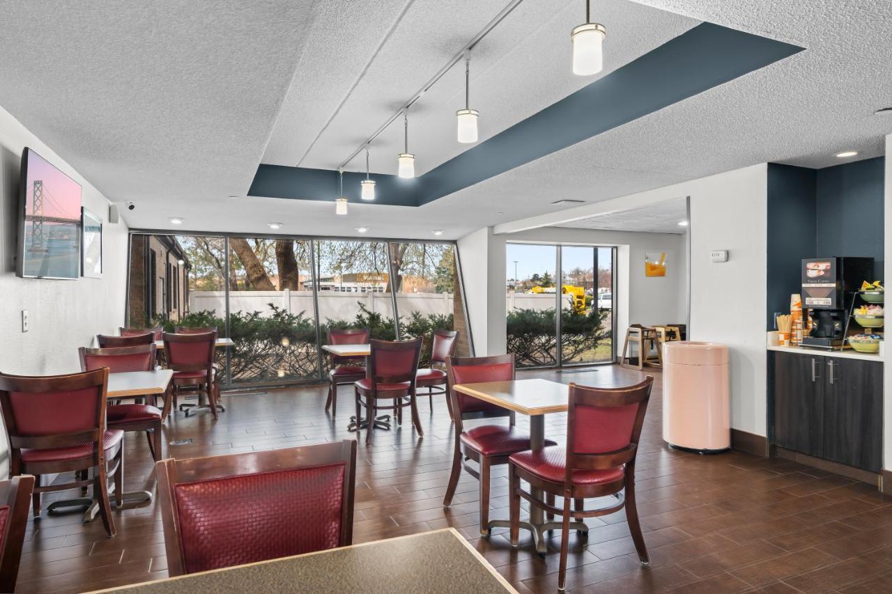 Quality Inn & Suites Mall Of America - Msp Airport Μπλούμινγκτον Εξωτερικό φωτογραφία