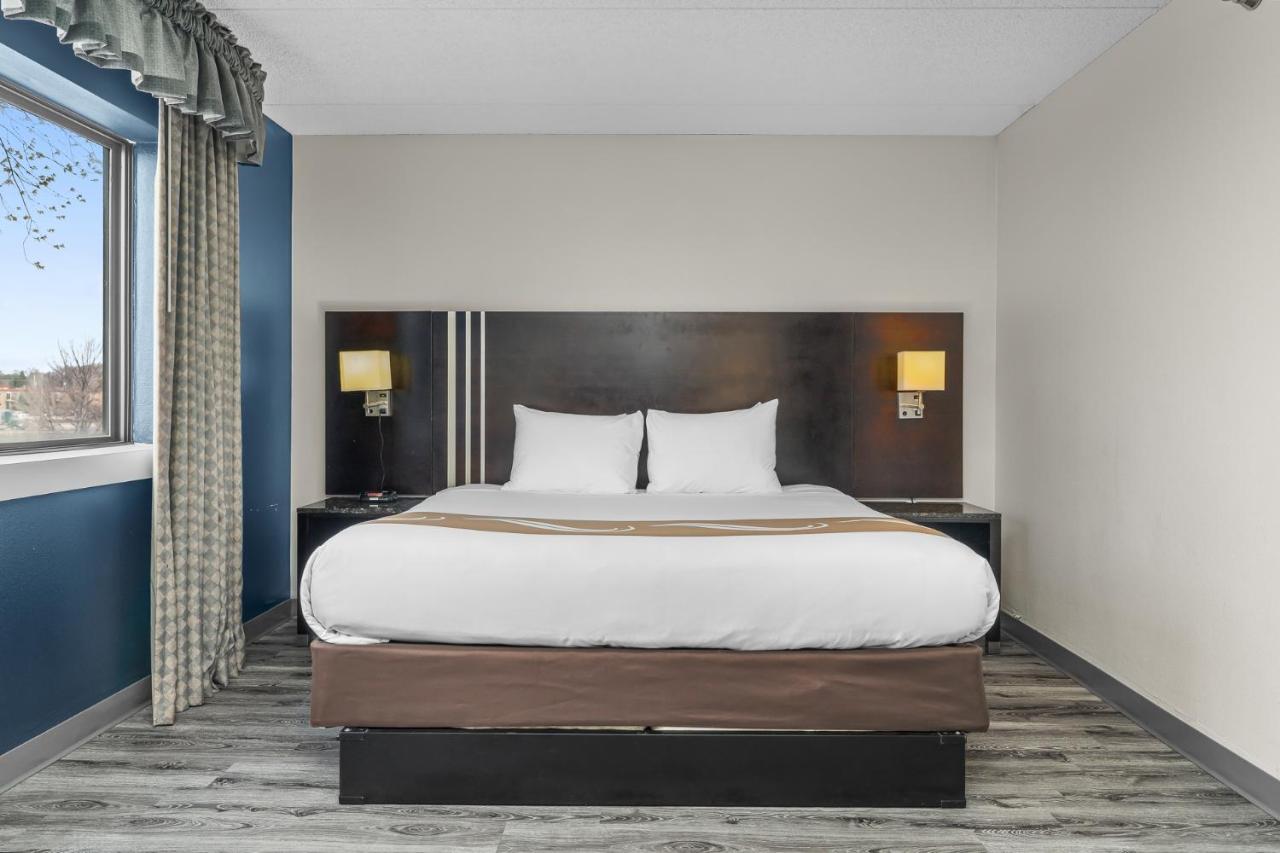 Quality Inn & Suites Mall Of America - Msp Airport Μπλούμινγκτον Εξωτερικό φωτογραφία