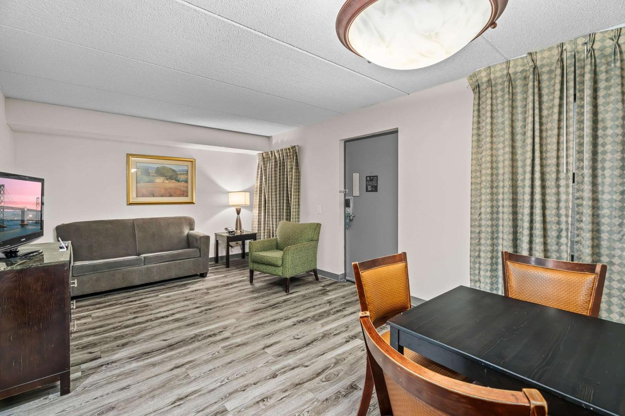 Quality Inn & Suites Mall Of America - Msp Airport Μπλούμινγκτον Εξωτερικό φωτογραφία