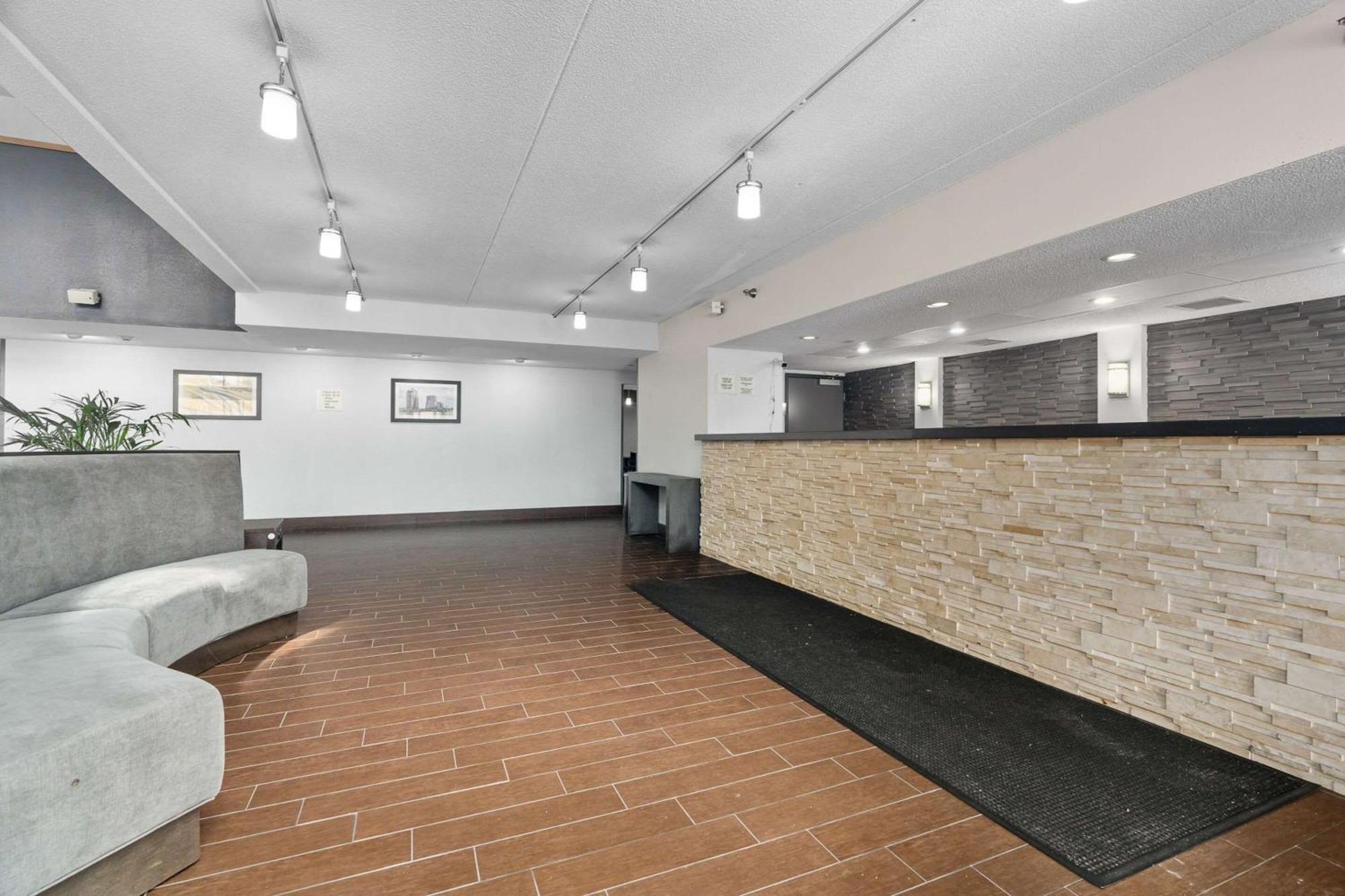 Quality Inn & Suites Mall Of America - Msp Airport Μπλούμινγκτον Εξωτερικό φωτογραφία